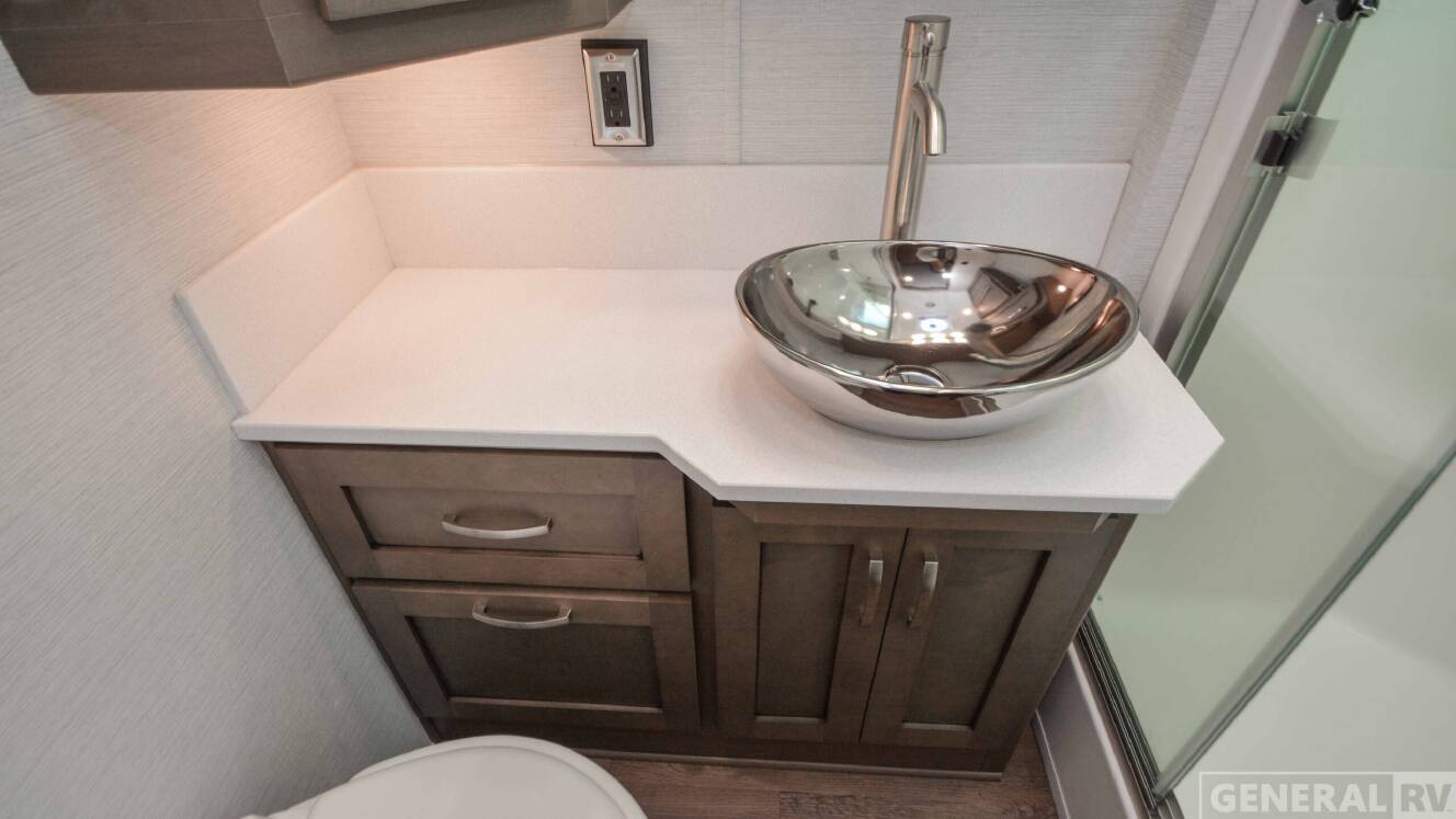 A photo of this 2026 Newmar BAY STAR 3626