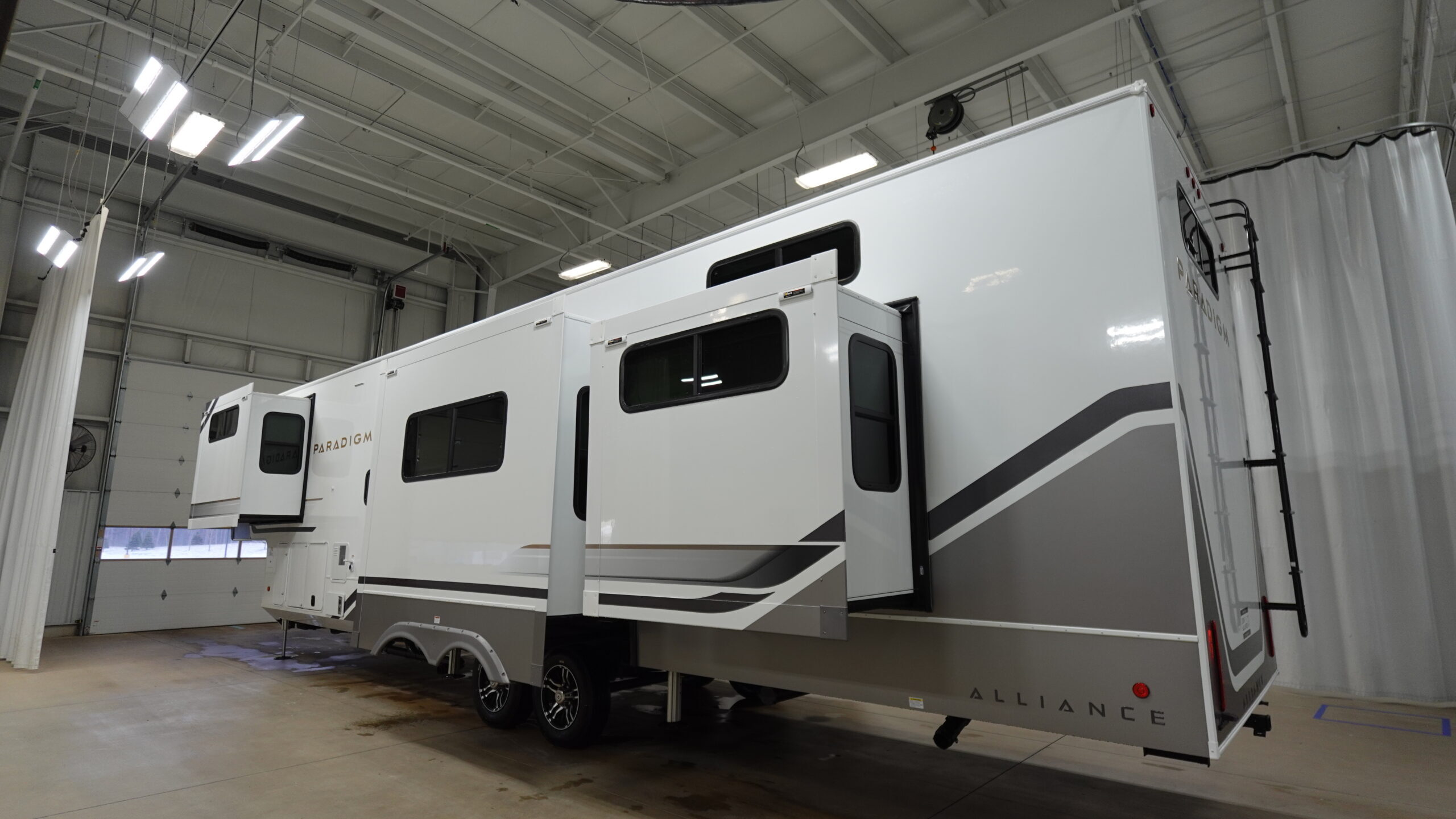 2026 Alliance Rv PARADIGM 395DS in mt clemens MI