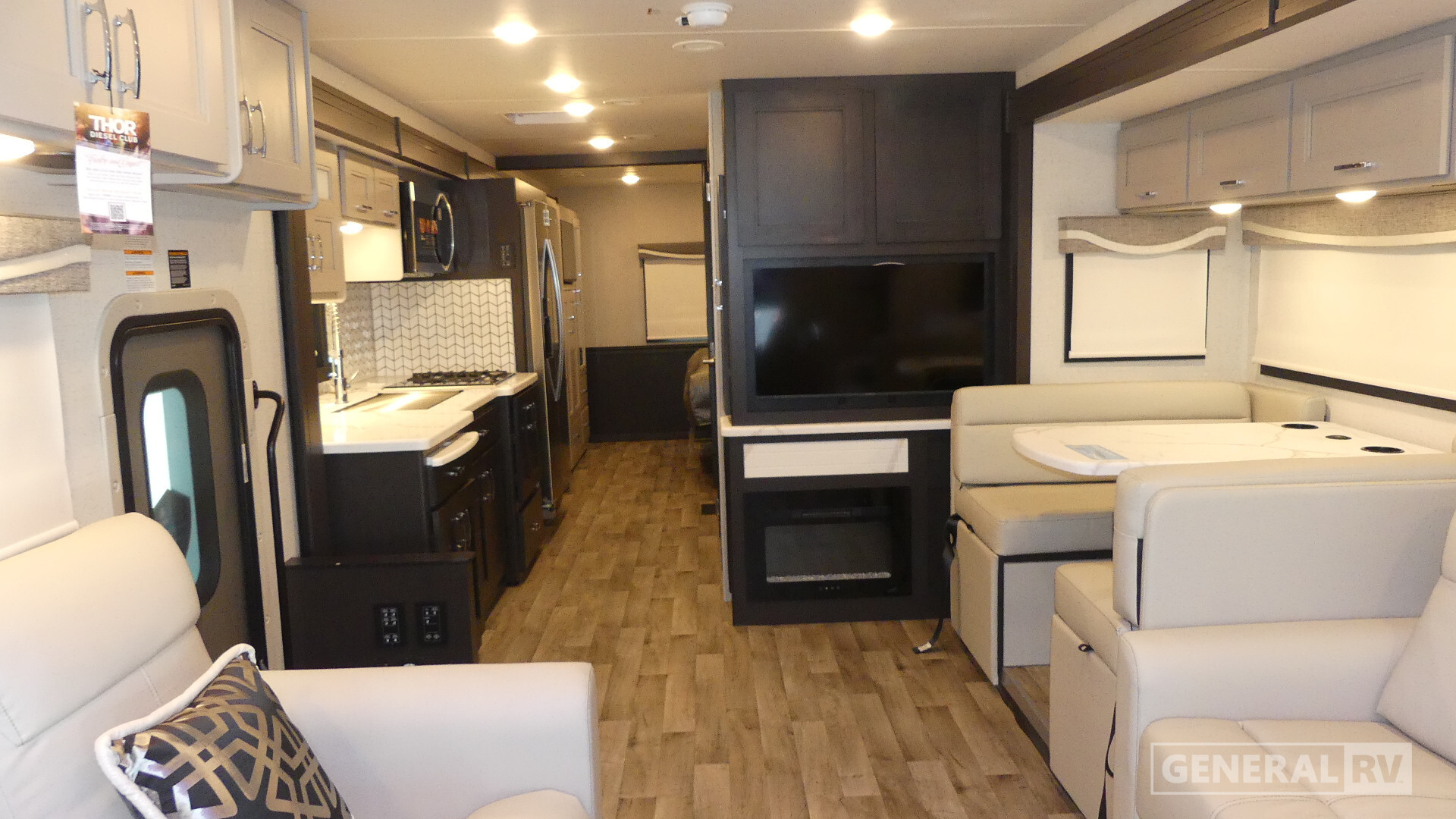 2026 Thor Motor Coach PASADENA 38FX in orange park FL