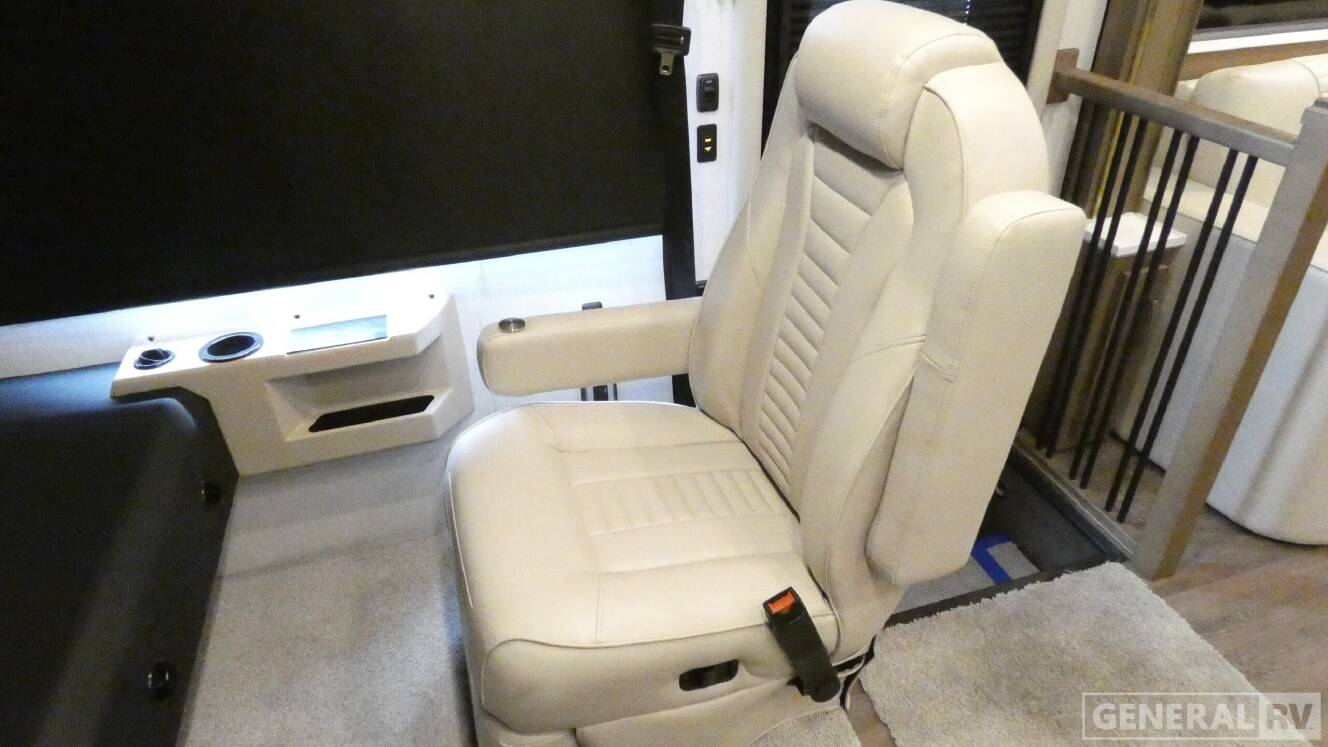 A photo of this 2026 Newmar BAY STAR 3626