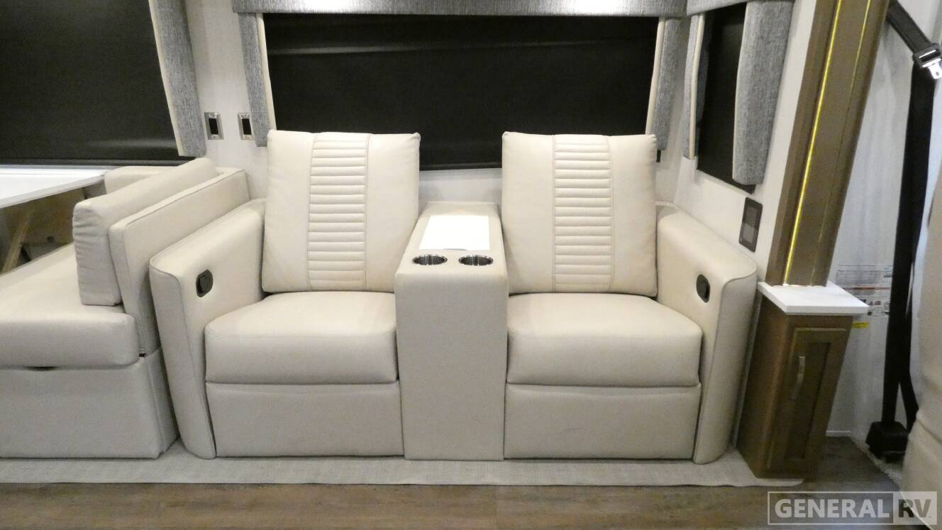 A photo of this 2026 Newmar BAY STAR 3626