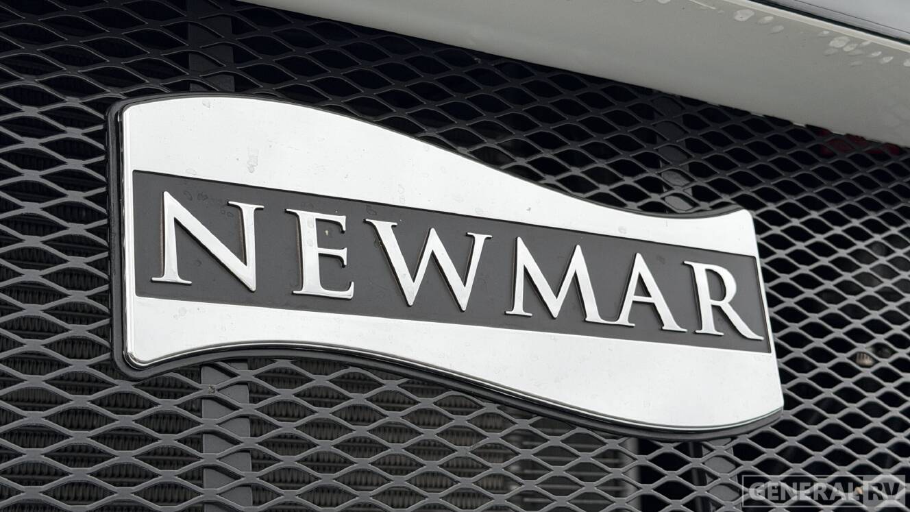 A photo of this 2026 Newmar BAY STAR 3626