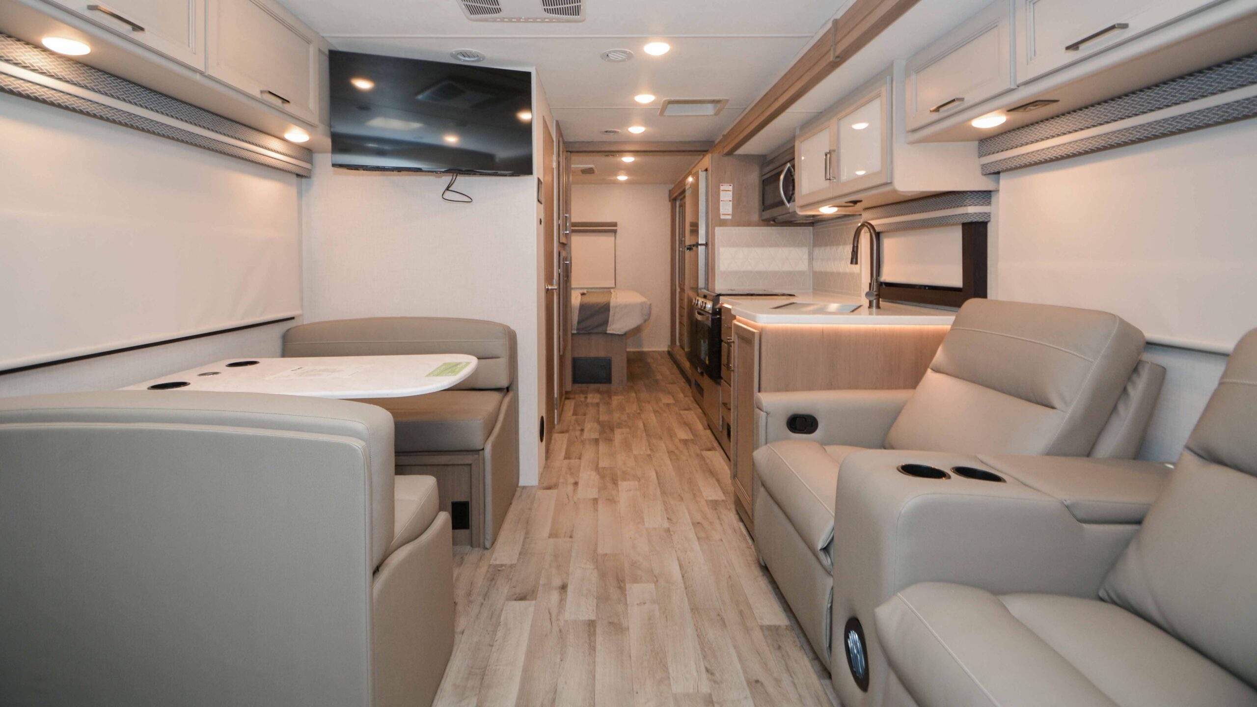2026 Thor Motor Coach HURRICANE 29L in winter garden FL