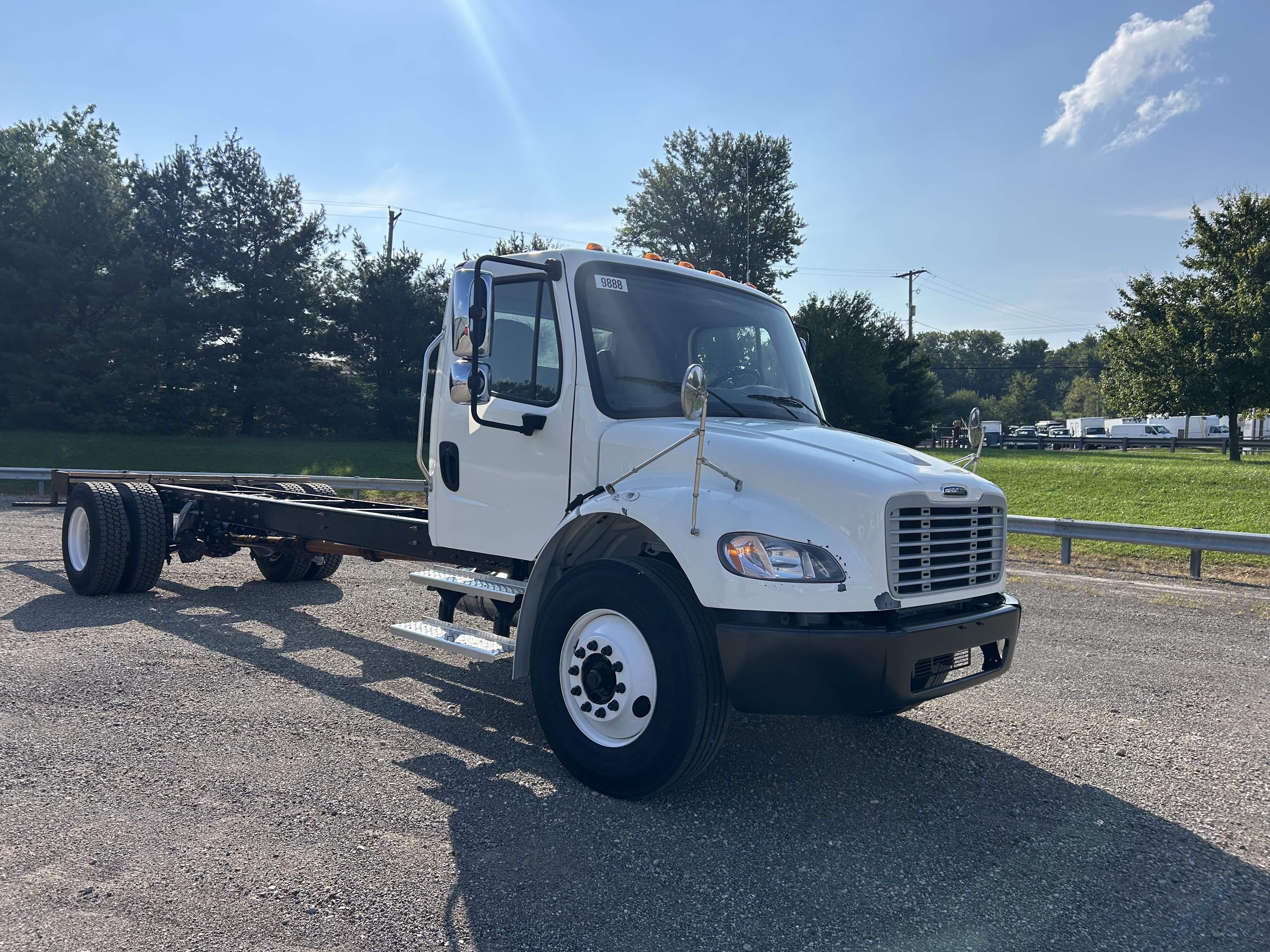 2022 FREIGHTLINER BUSINESS CLASS M2 106 in Mount Vernon, OH