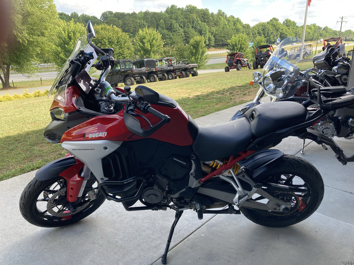 2022 Ducati Multistrada V4S Ducati Red Alloy Wheels V4 S in Winston-salem, NC