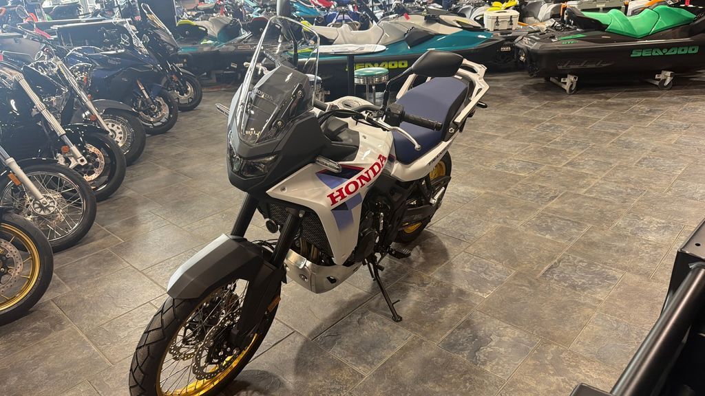 2026 Honda® Transalp E-Clutch E-CLUTCH in Selma, TX
