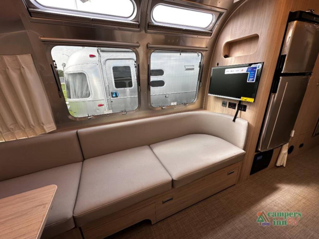 A photo of this 2027 Airstream Globetrotter 27FBT