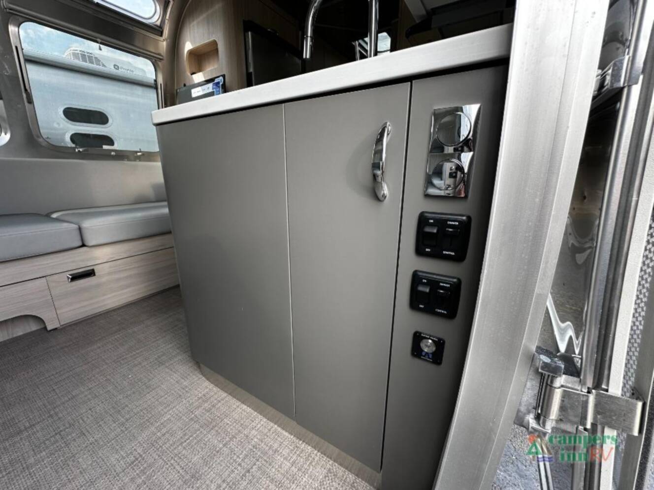 A photo of this 2027 Airstream Globetrotter 27FBT