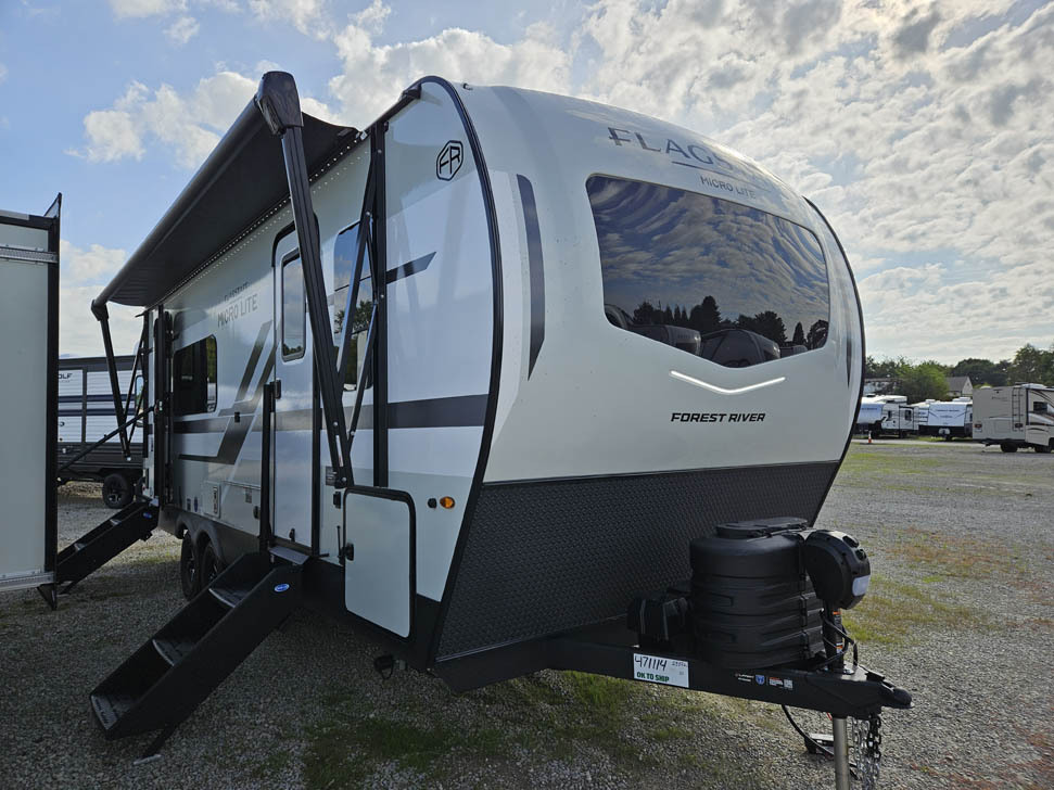 2027 Forest River Flagstaff Micro Lite 25SRK in streetsboro OH