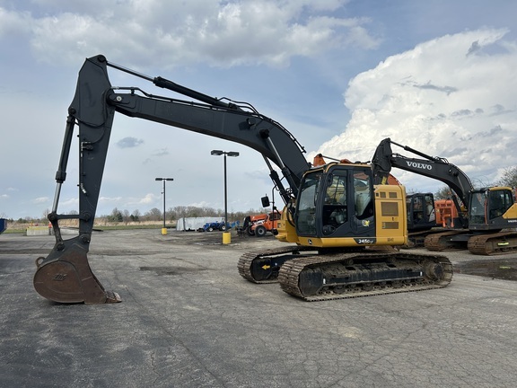 2023 John Deere 245G LC in Burbank, OH