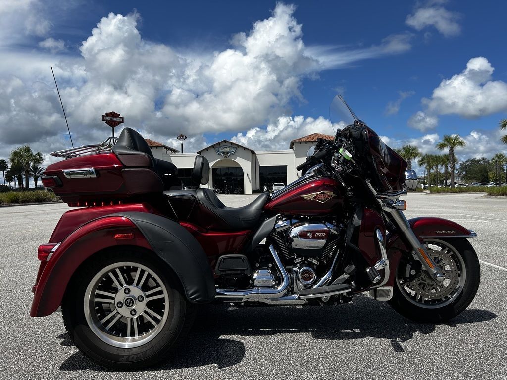 2023 Harley-Davidson® FLHTCUTGAN - Tri Glide® Ultra Anniversary Edition ULTRA CLASSIC in St Augustine, FL