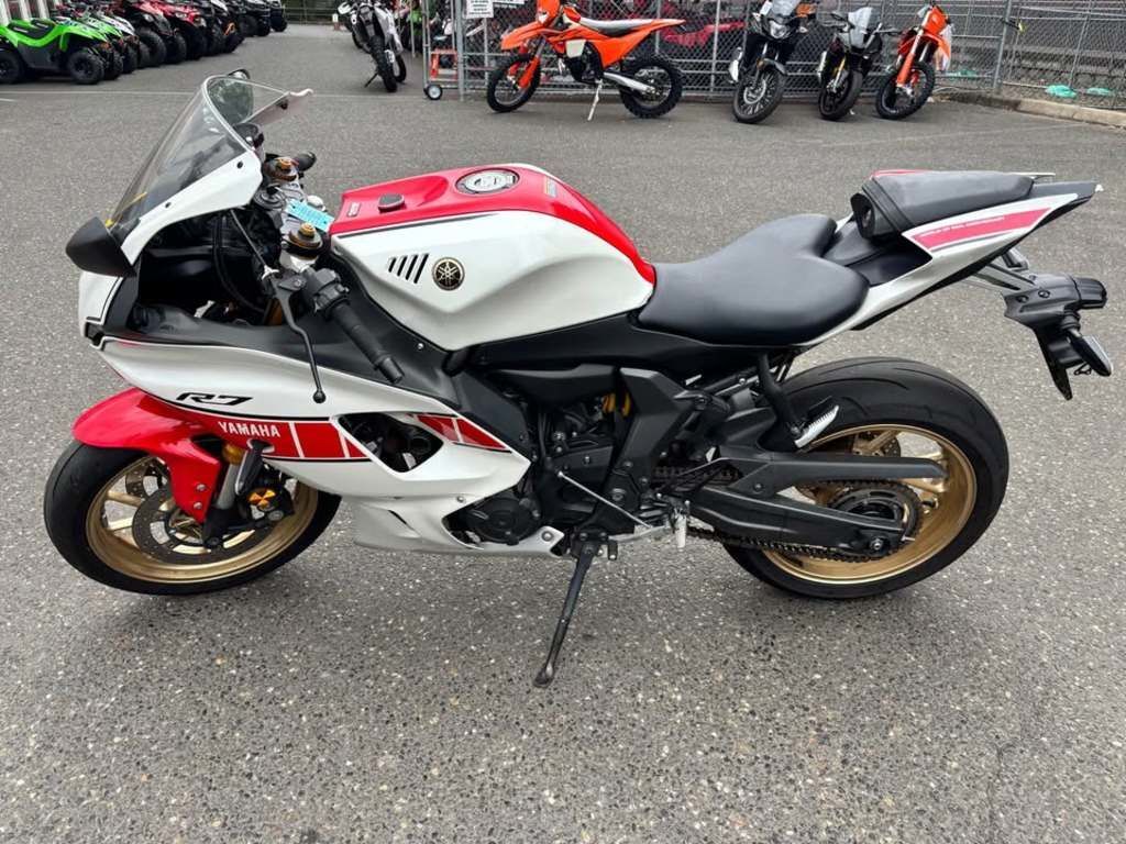 2022 Yamaha YZF-R7 R7 in Hillsboro, OR