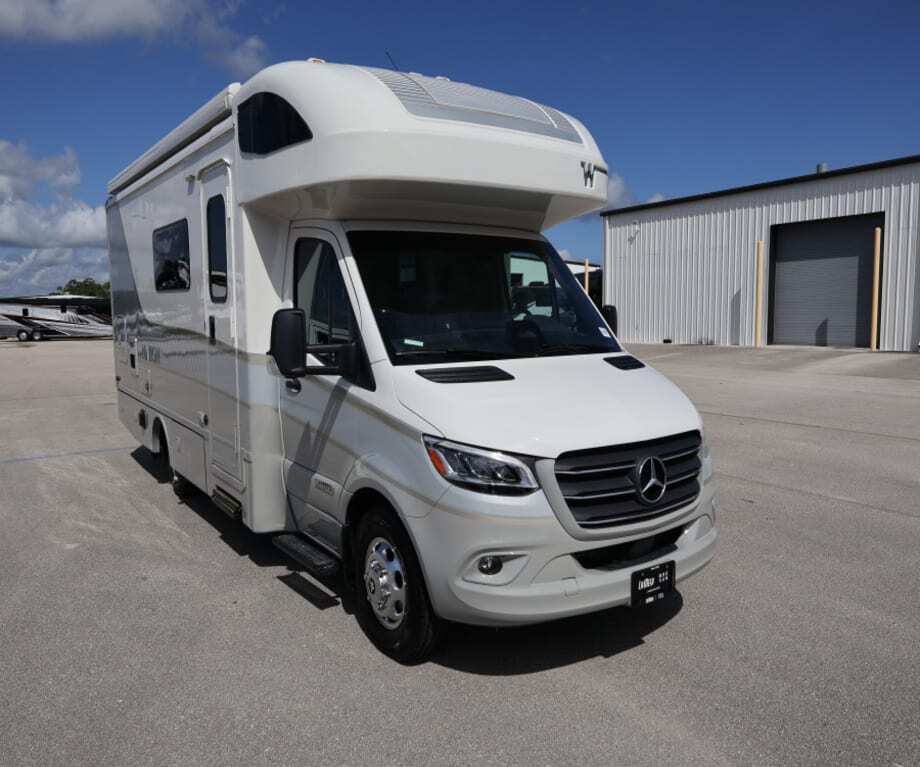 2027 Winnebago NAVION IM524D in port st. lucie FL
