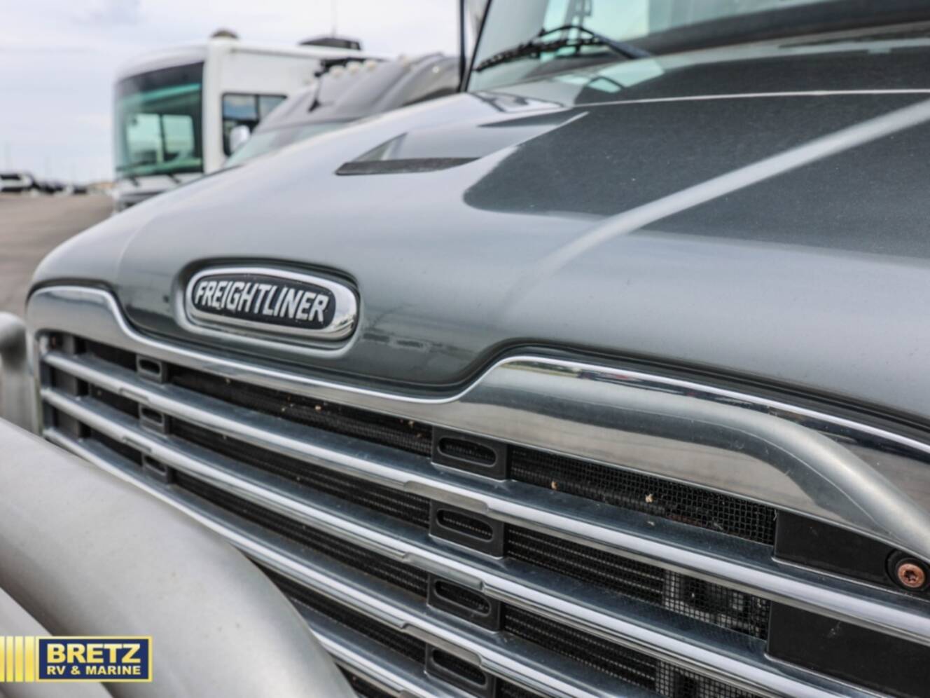 A photo of this 2020 Dynamax DX3 37TS