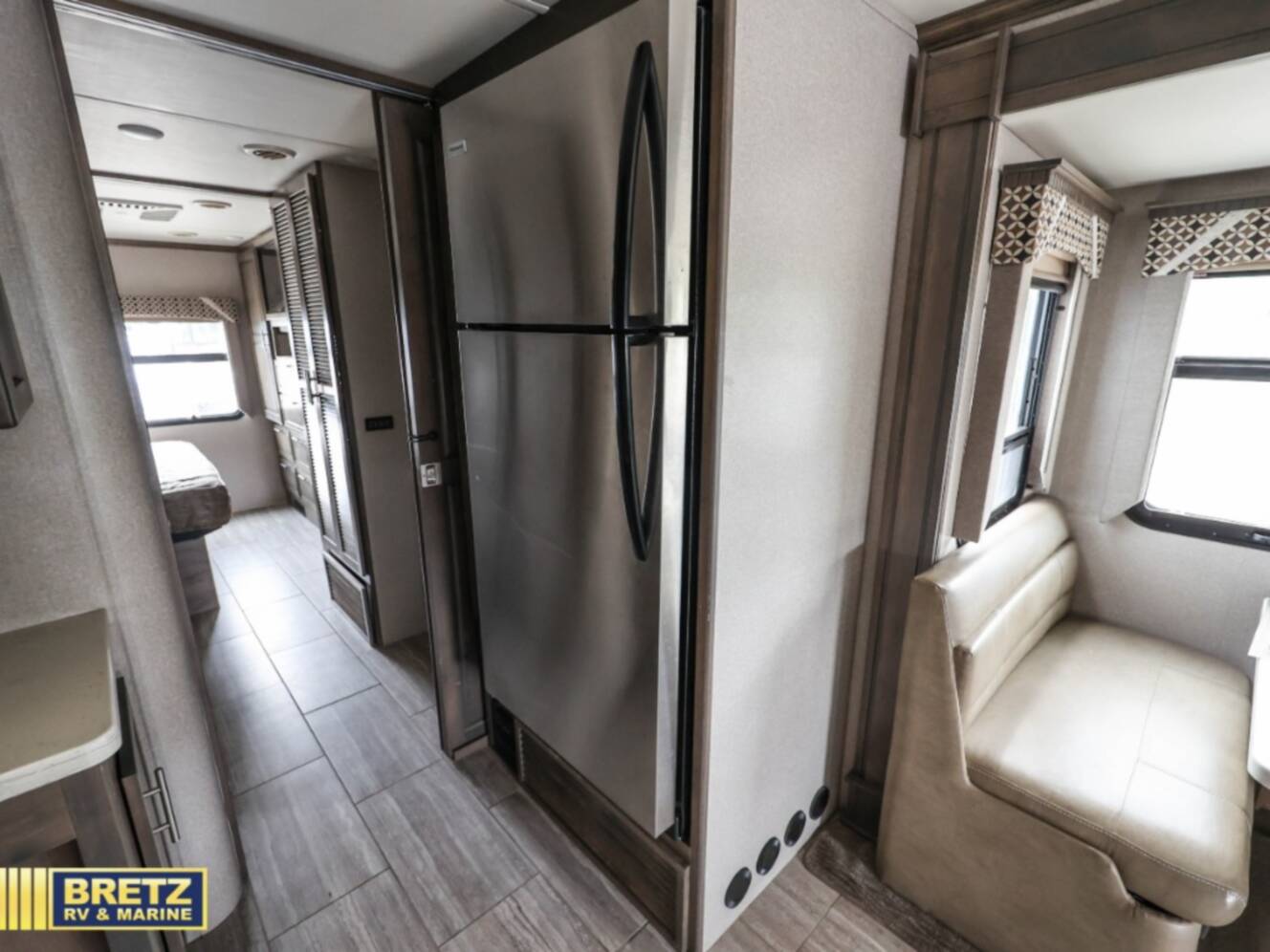 A photo of this 2020 Dynamax DX3 37TS