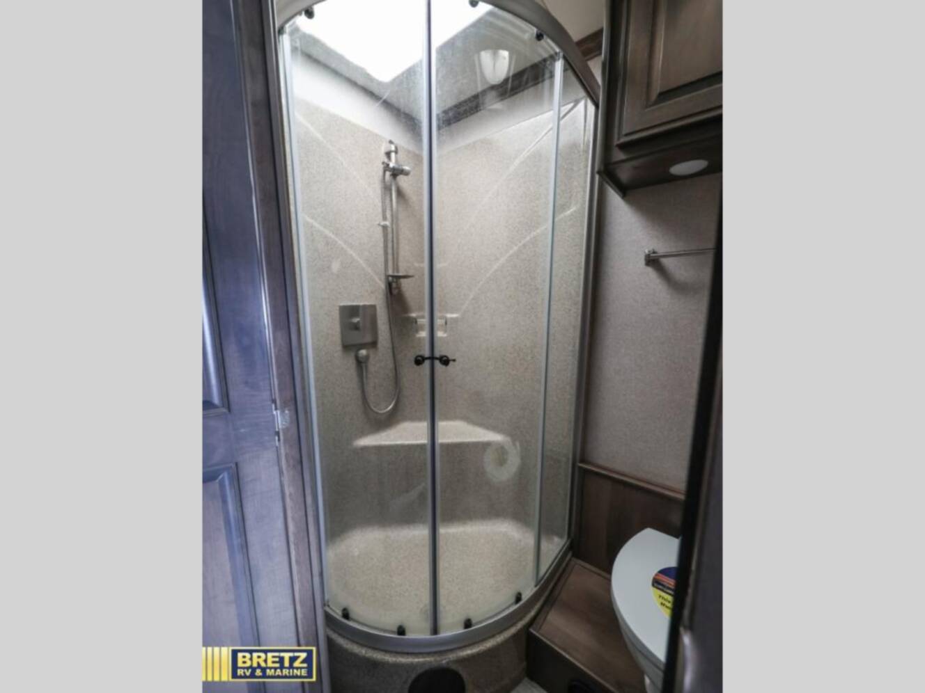 A photo of this 2020 Dynamax DX3 37TS