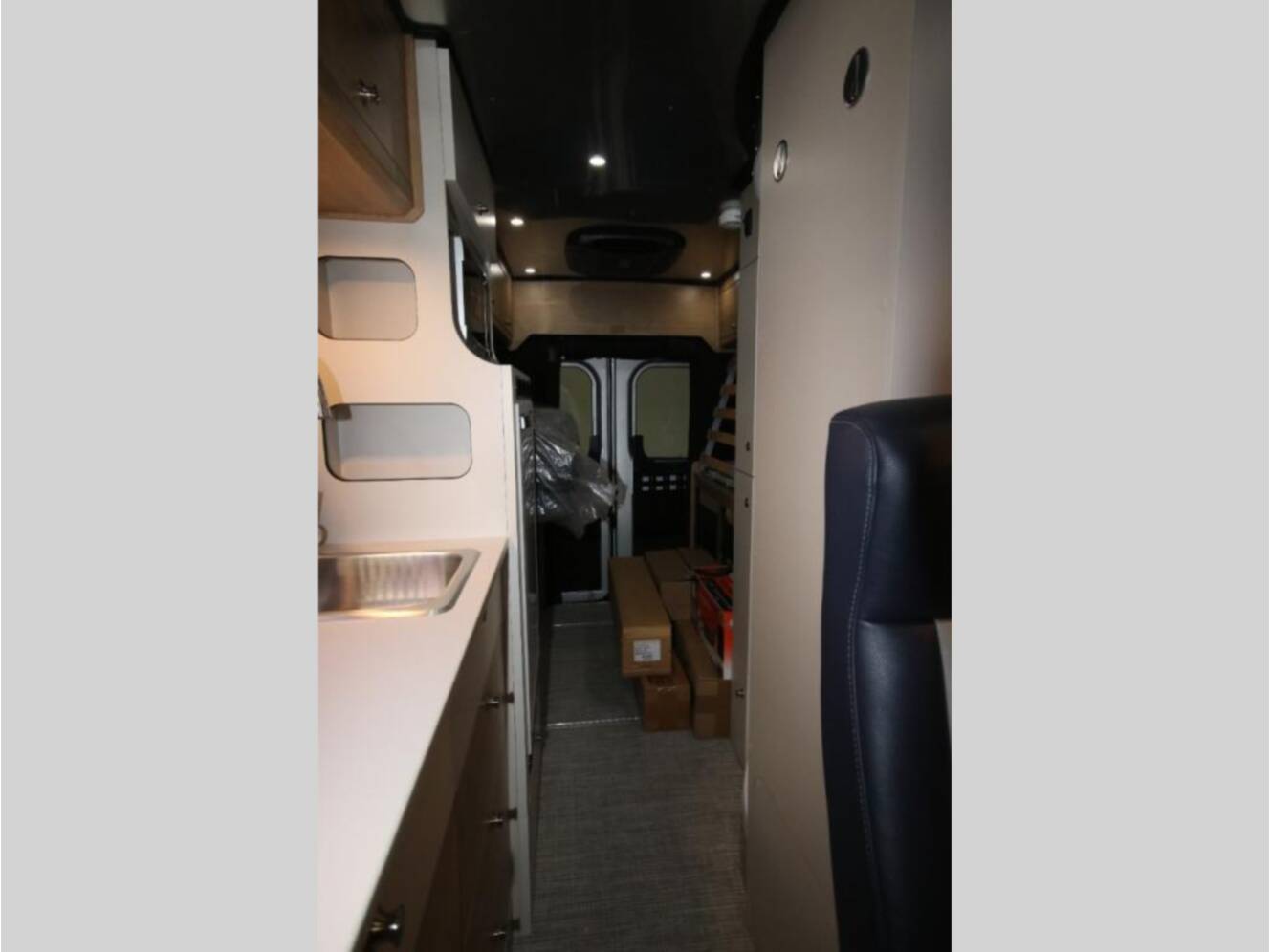 A photo of this 2026 Airstream Rangeline RGN24