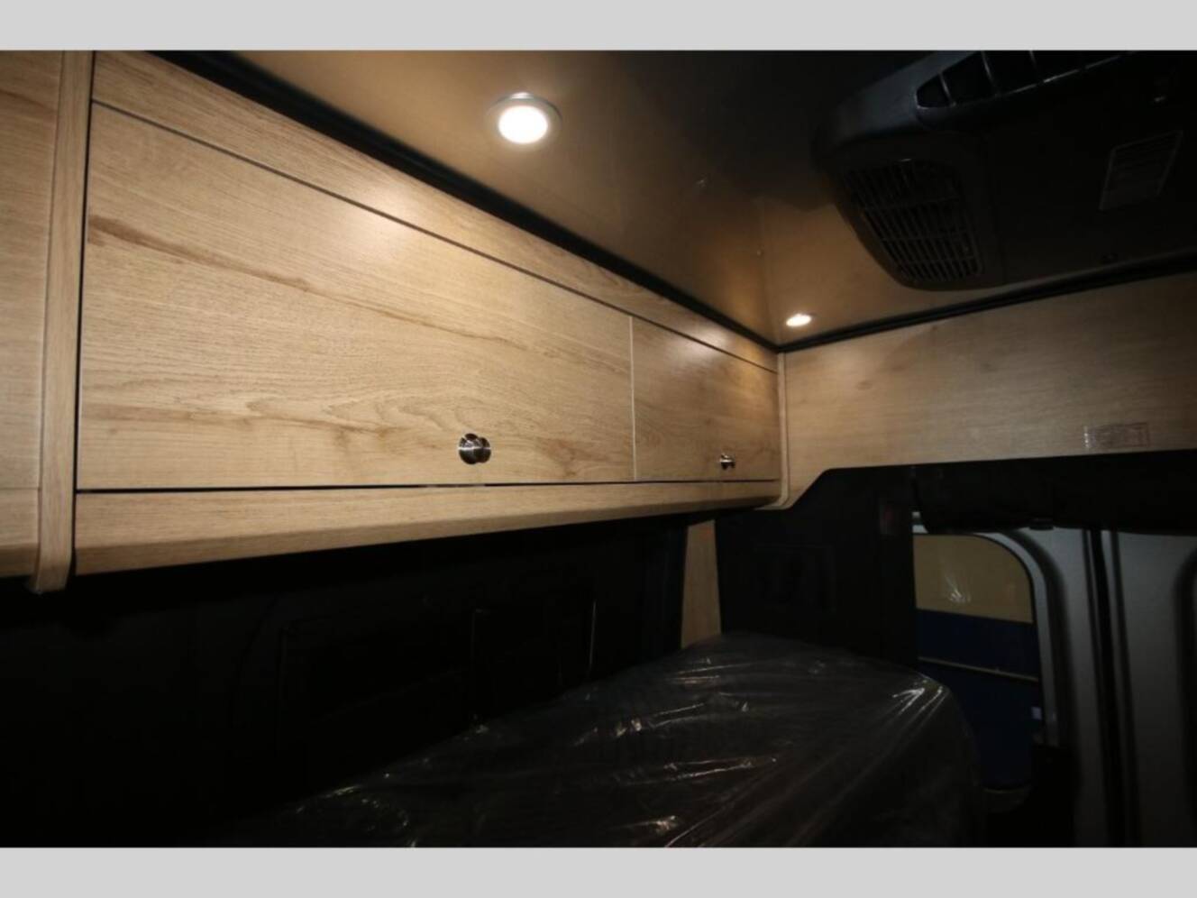 A photo of this 2026 Airstream Rangeline RGN24