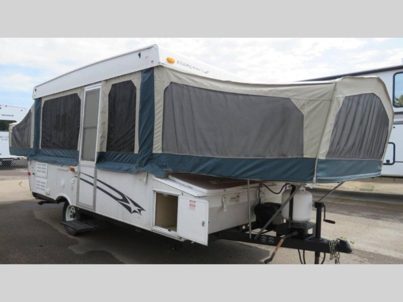 A photo of this 2009 Starcraft Starcraft 2409