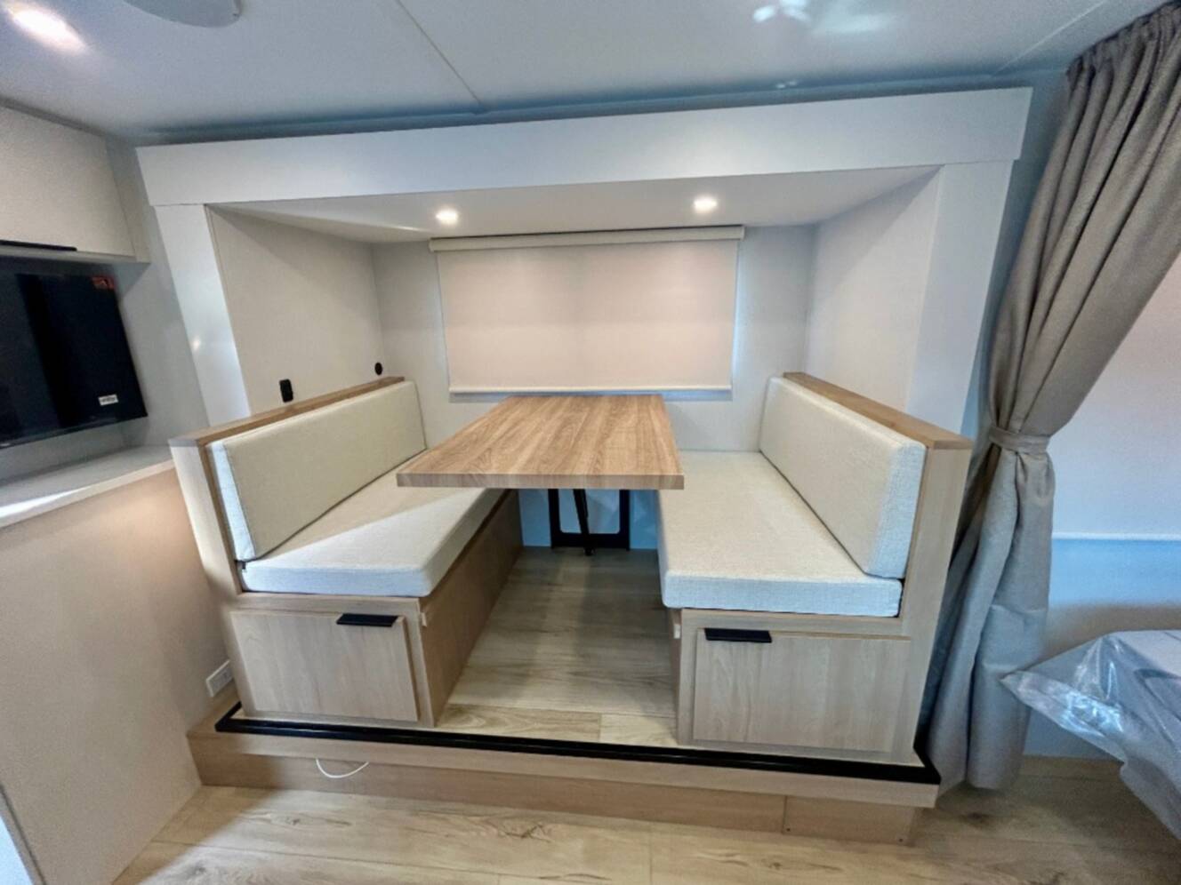 A photo of this 2026 Winnebago Micro Minnie 2108FBS