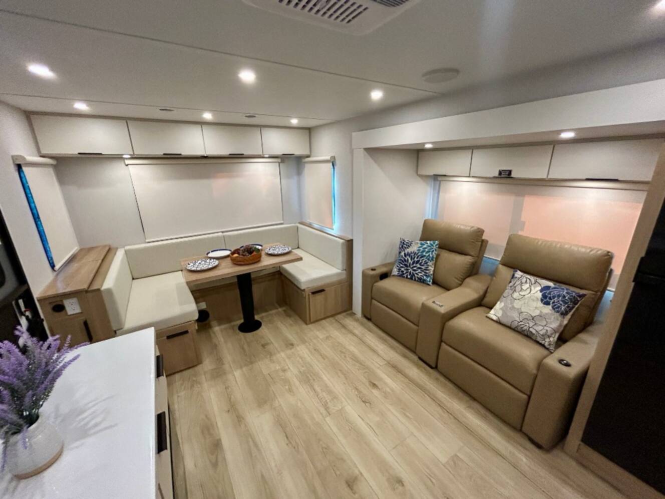 A photo of this 2026 Winnebago Thrive 25RLS