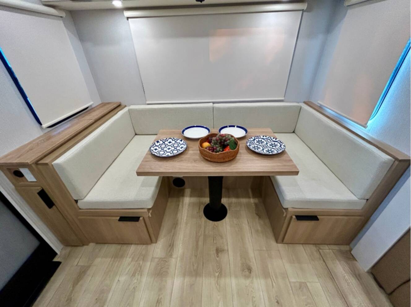 A photo of this 2026 Winnebago Thrive 25RLS