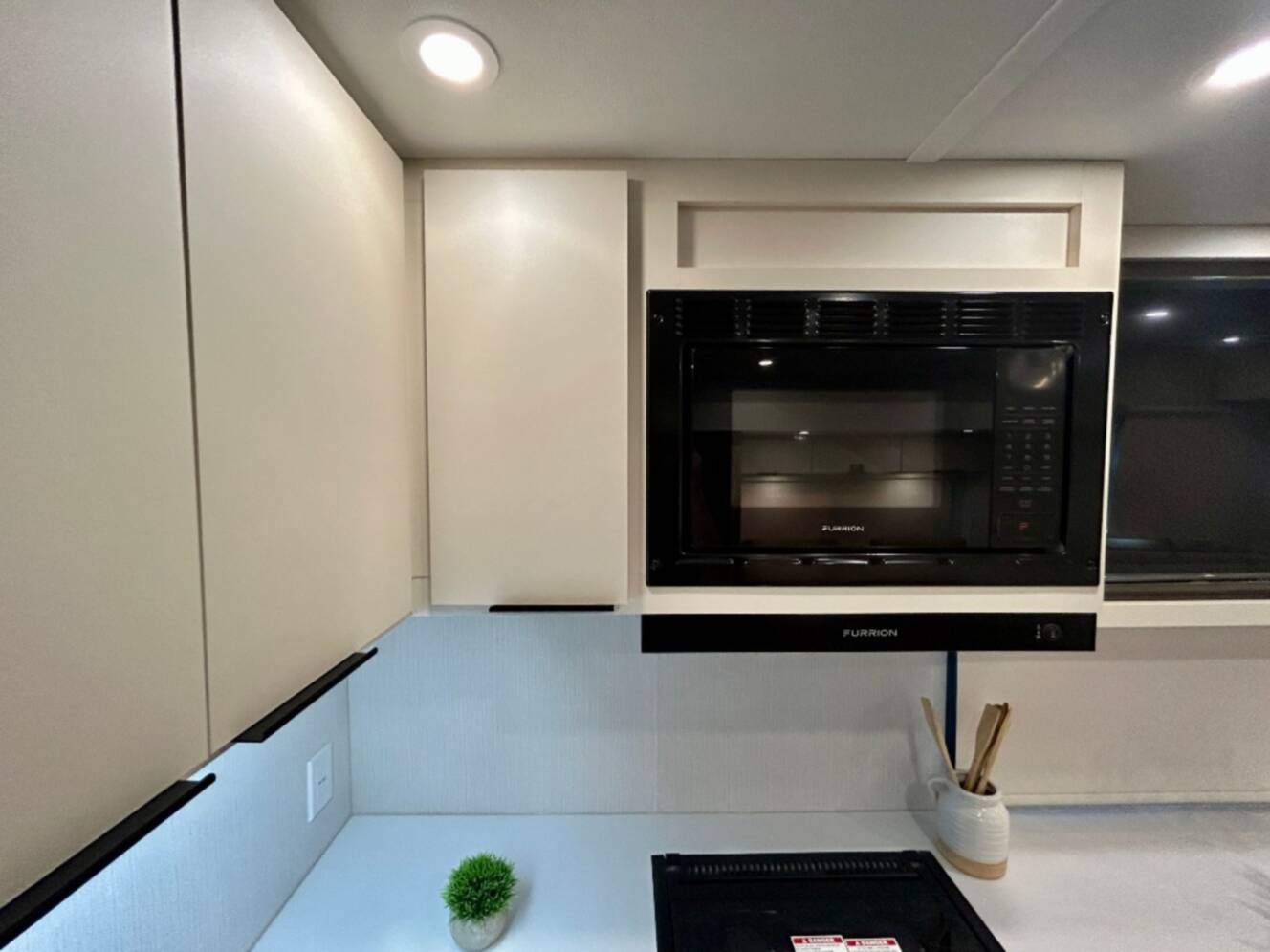 A photo of this 2026 Winnebago Thrive 25RLS