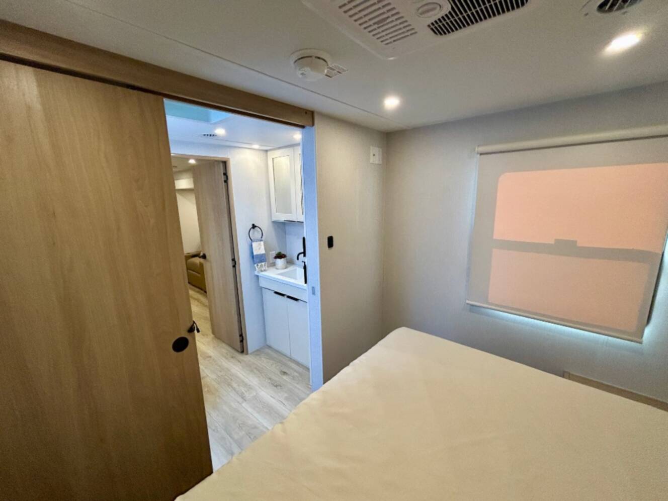 A photo of this 2026 Winnebago Thrive 25RLS