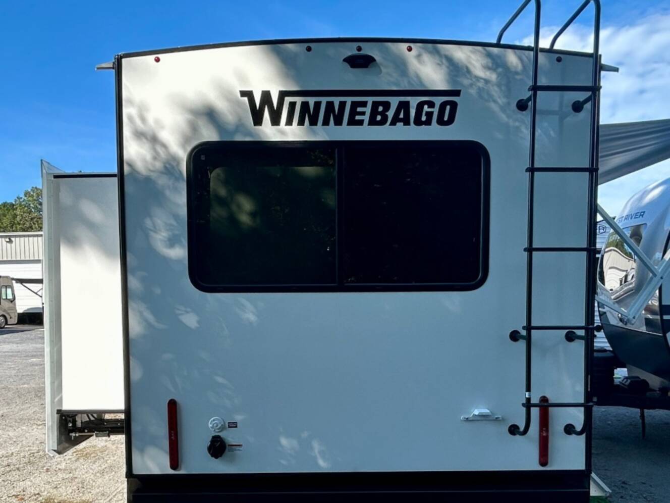 A photo of this 2026 Winnebago Thrive 25RLS