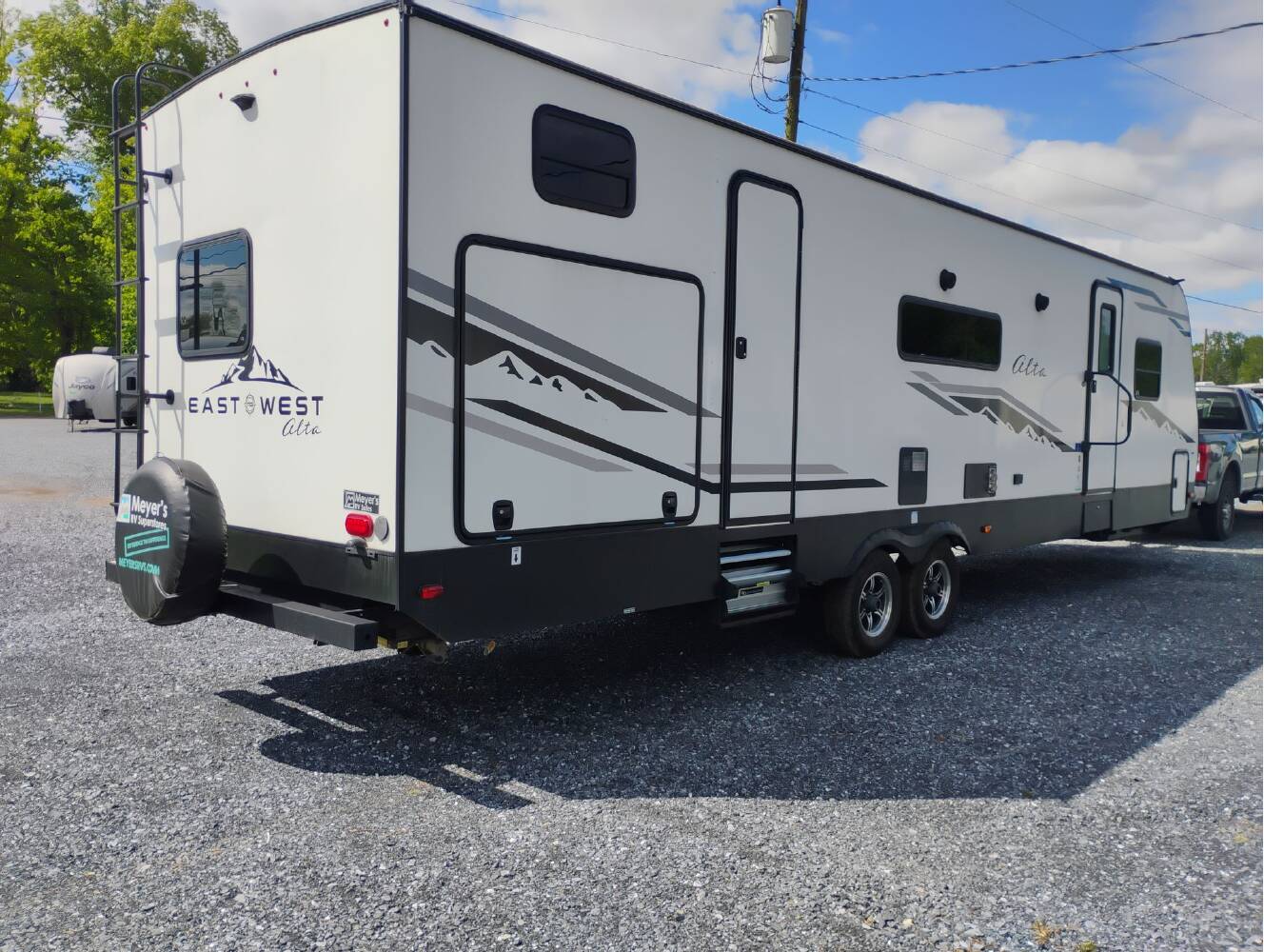 A photo of this 2021 East To West Alta 3150KBH