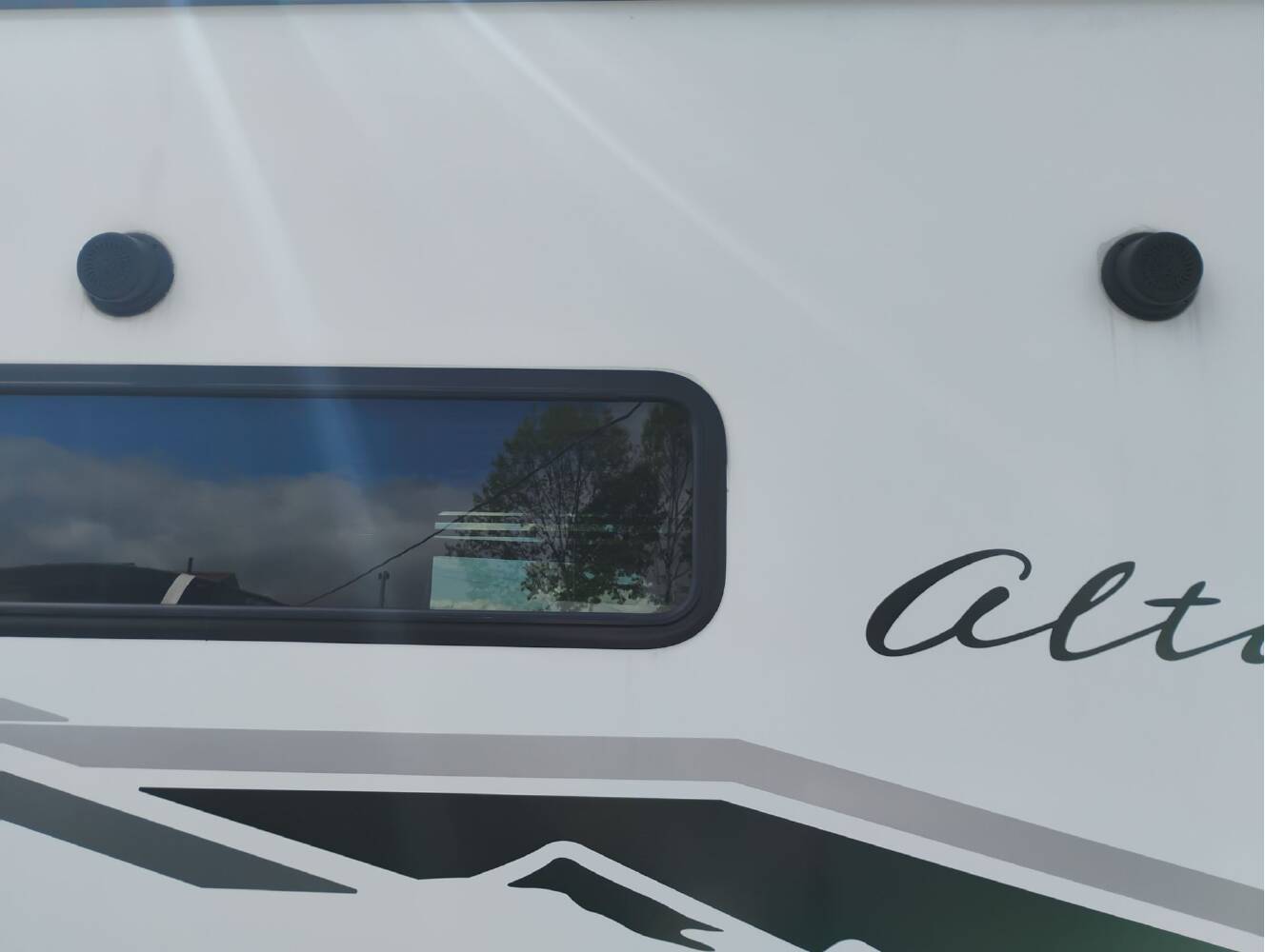A photo of this 2021 East To West Alta 3150KBH