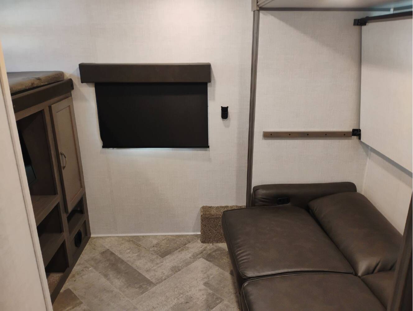 A photo of this 2021 East To West Alta 3150KBH
