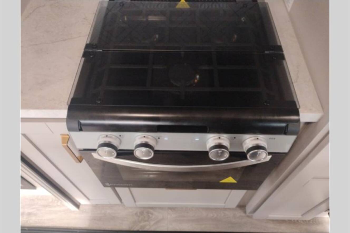 A photo of this 2026 Heartland Sundance Ultra-Lite 29RLBS
