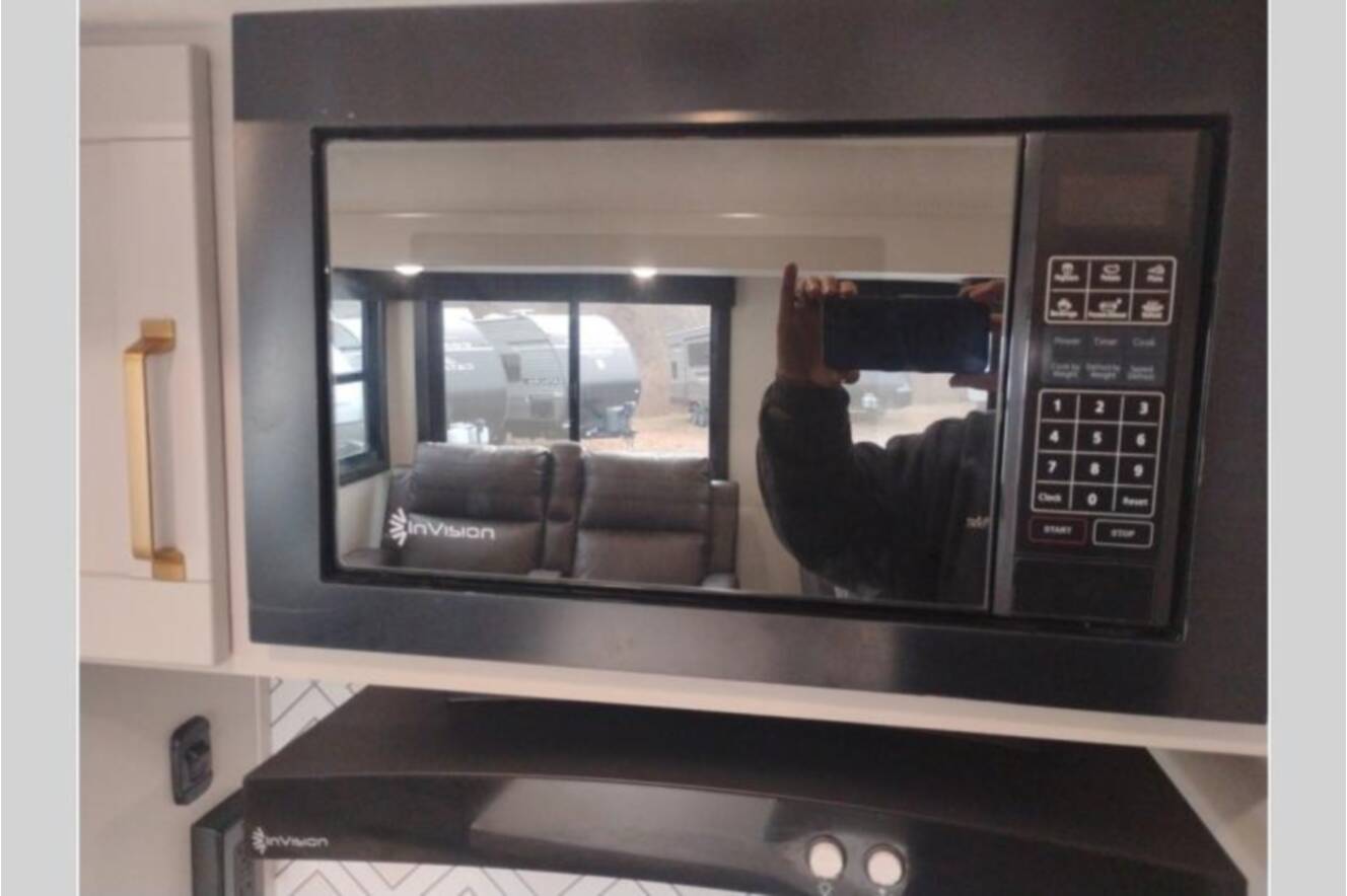 A photo of this 2026 Heartland Sundance Ultra-Lite 29RLBS