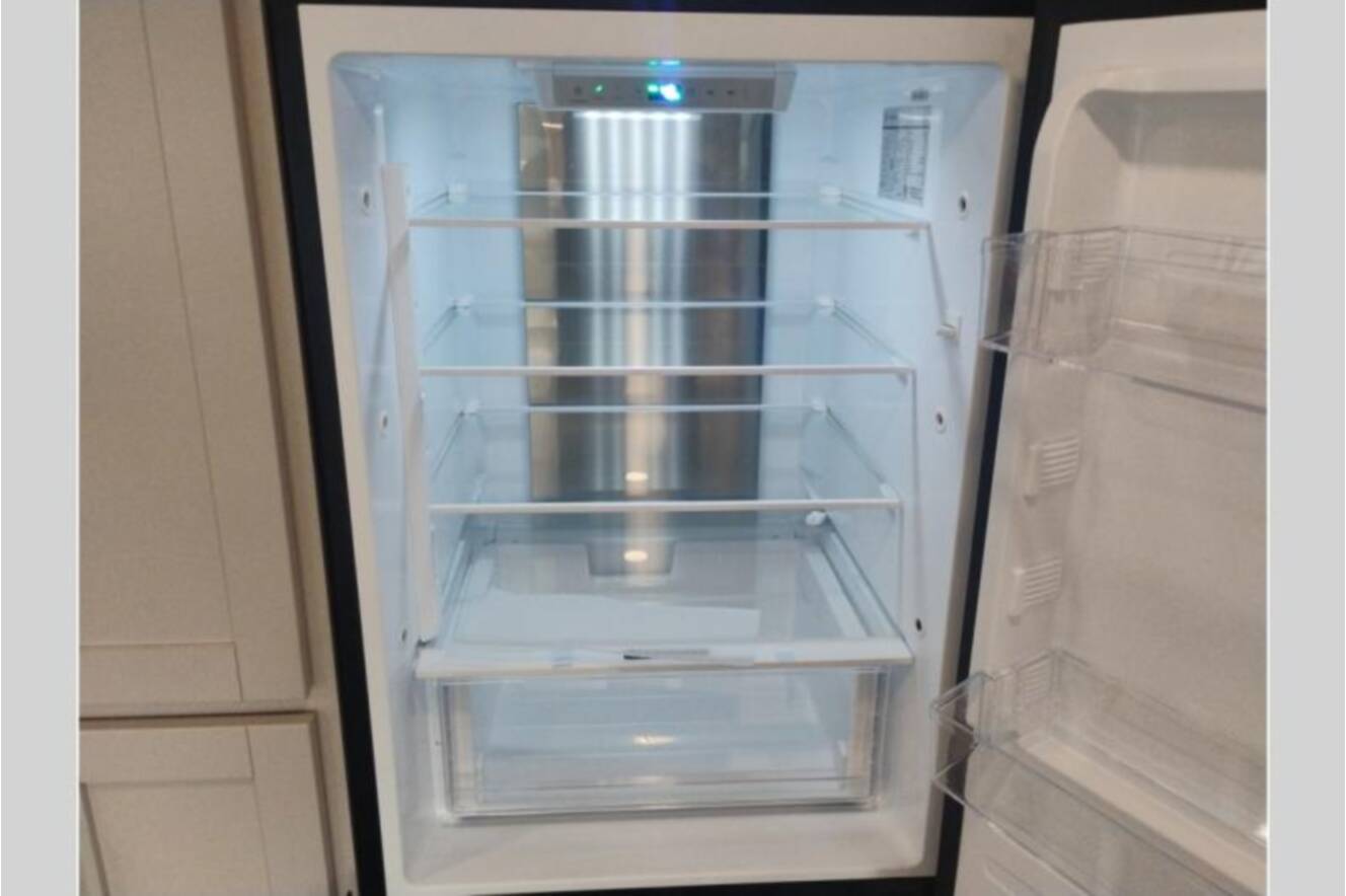 A photo of this 2026 Heartland Sundance Ultra-Lite 29RLBS