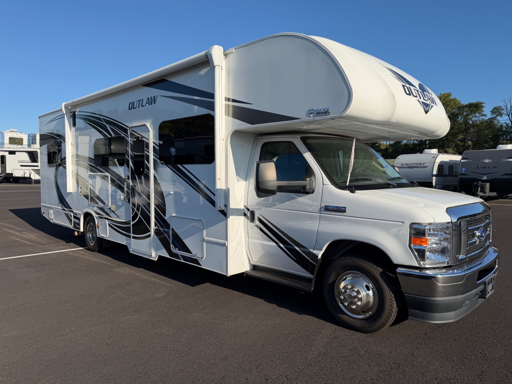2022 Thor Outlaw 29J in willow street PA