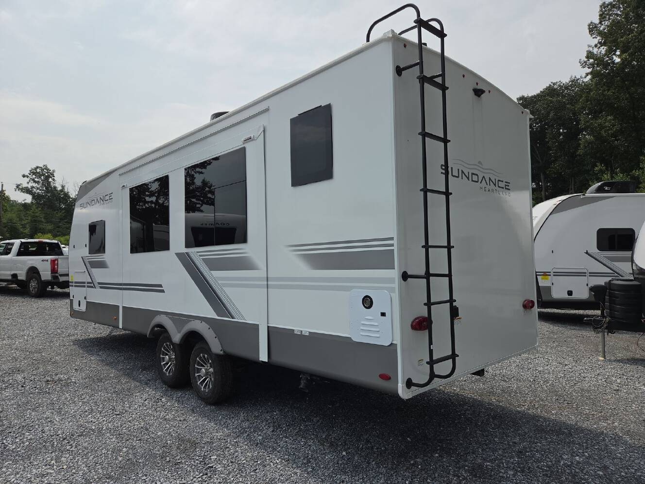 A photo of this 2026 Heartland Sundance Ultra-Lite 27RBSS