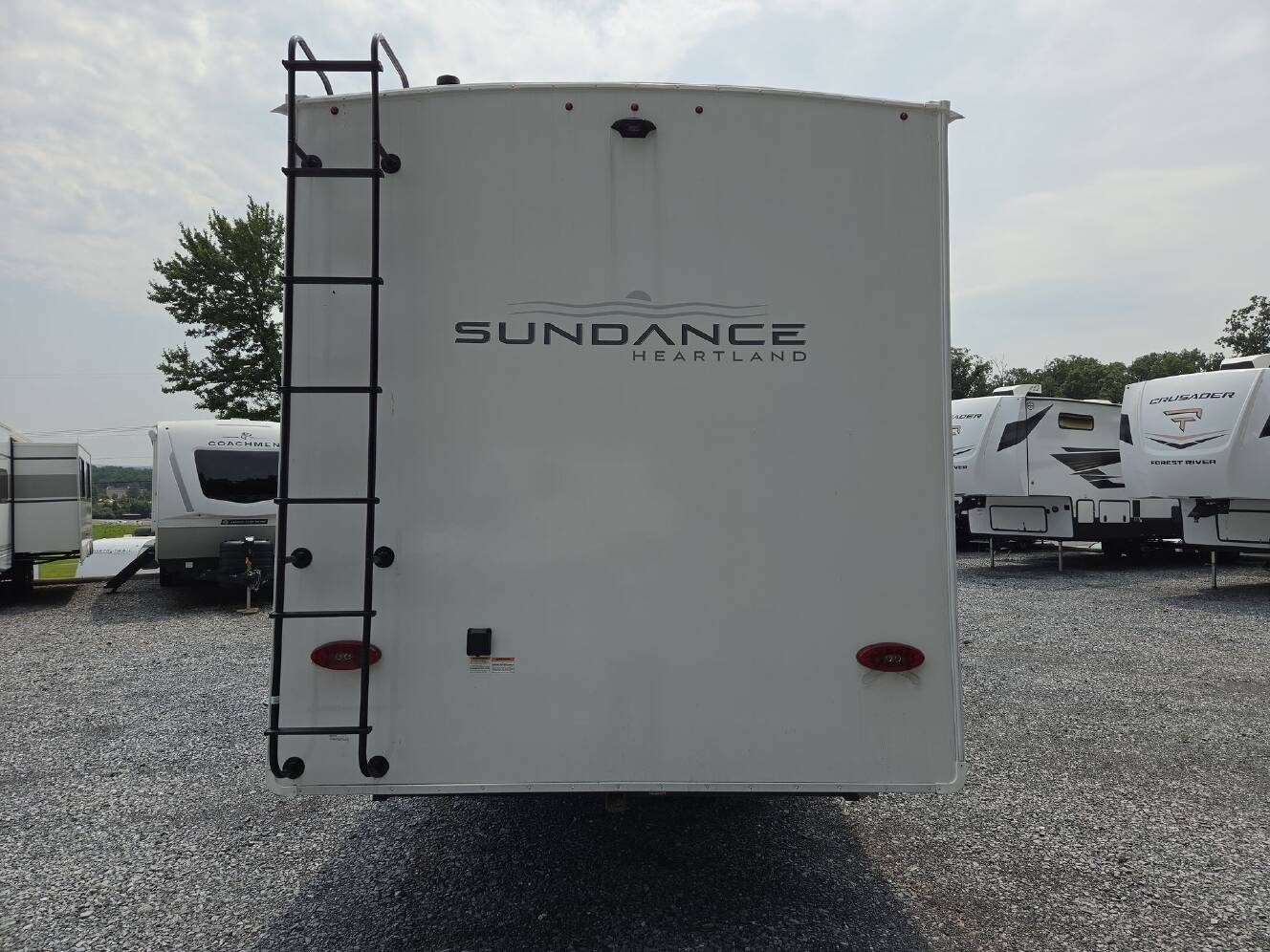 A photo of this 2026 Heartland Sundance Ultra-Lite 27RBSS