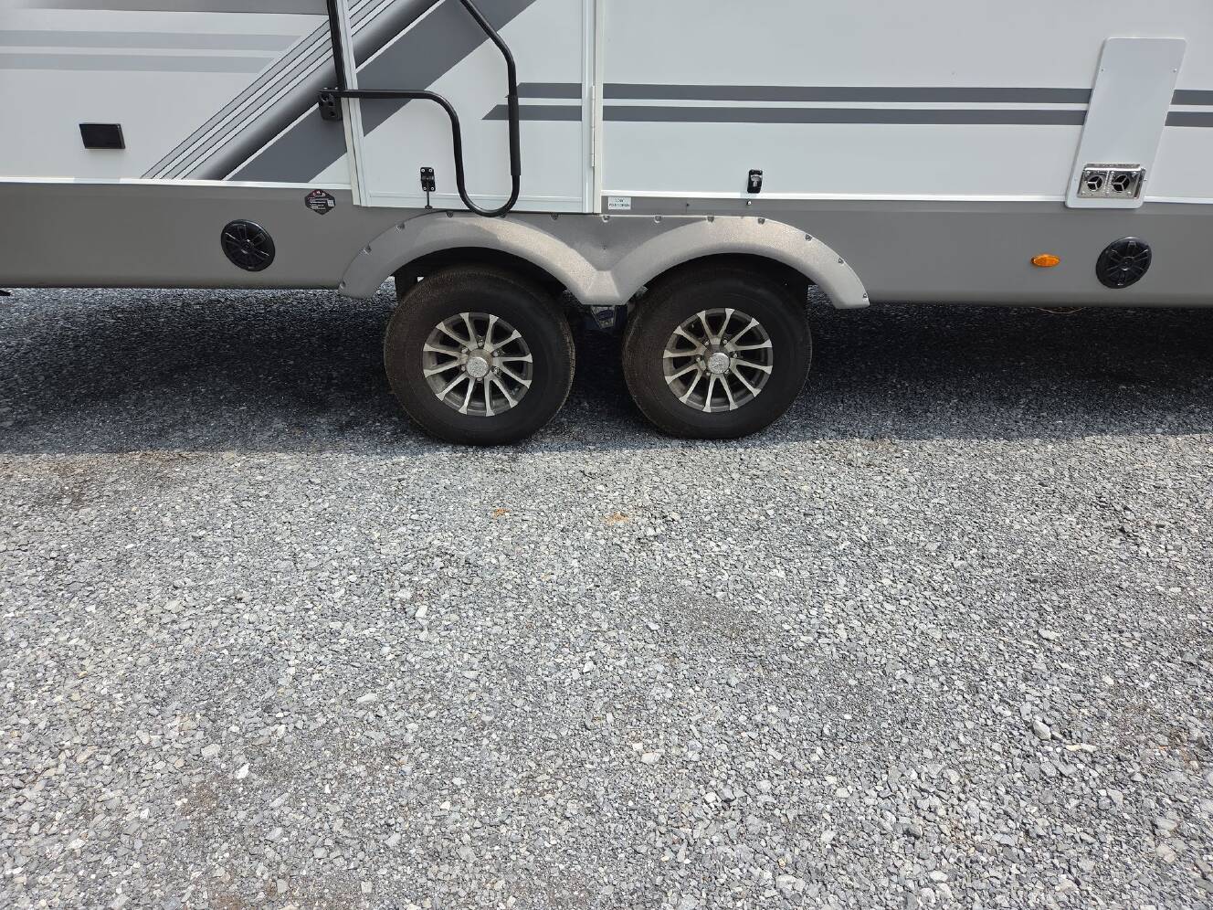 A photo of this 2026 Heartland Sundance Ultra-Lite 27RBSS