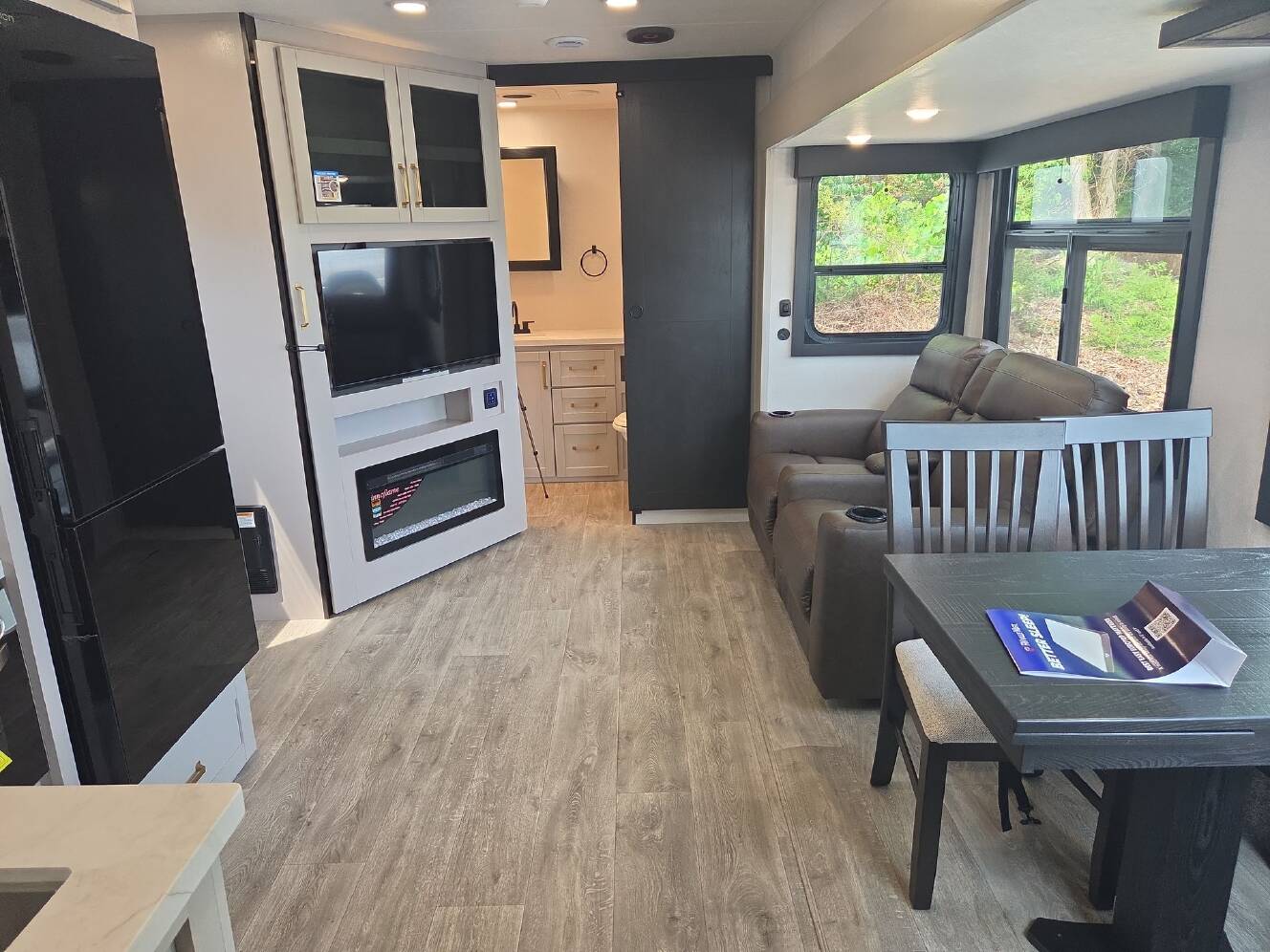 A photo of this 2026 Heartland Sundance Ultra-Lite 27RBSS
