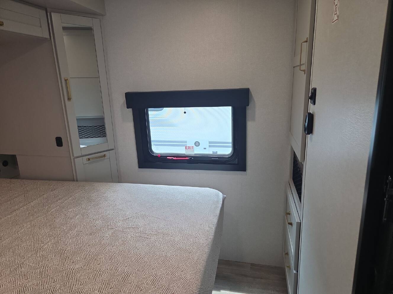 A photo of this 2026 Heartland Sundance Ultra-Lite 27RBSS