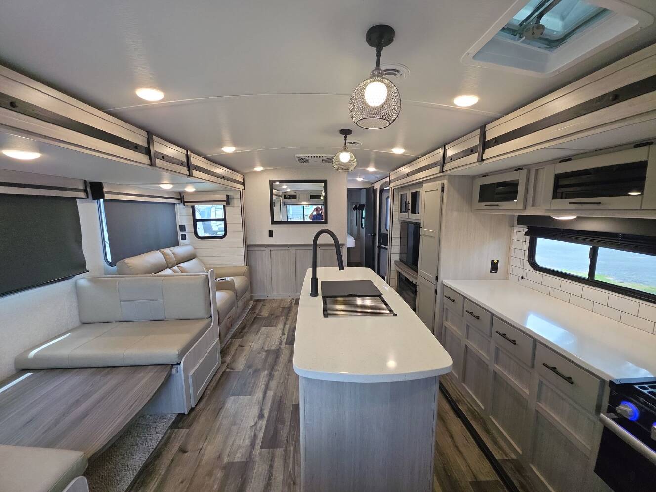 A photo of this 2024 Crossroads Sunset Trail 285CK
