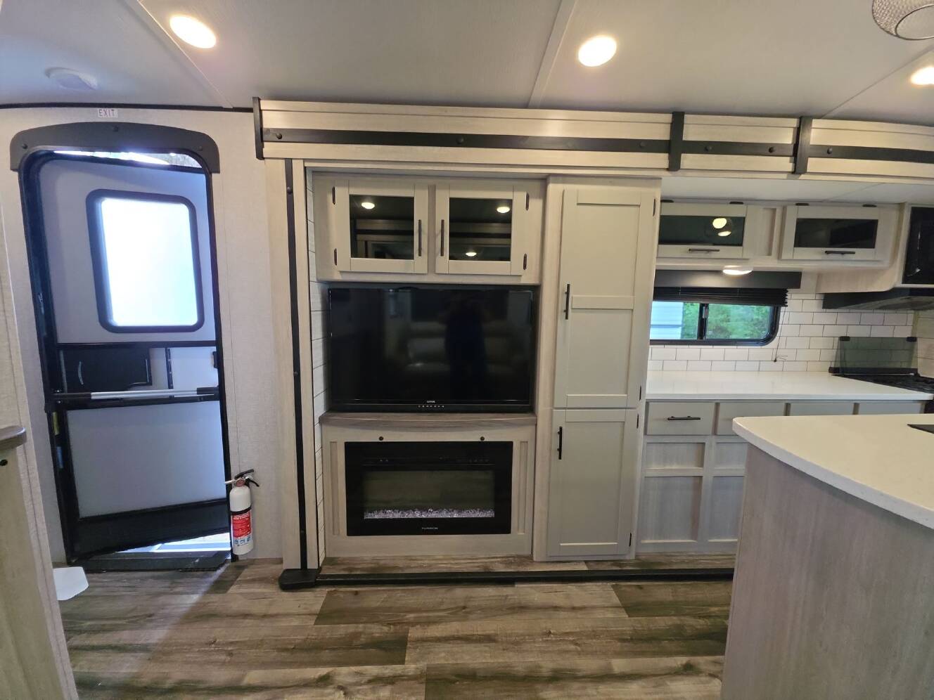 A photo of this 2024 Crossroads Sunset Trail 285CK