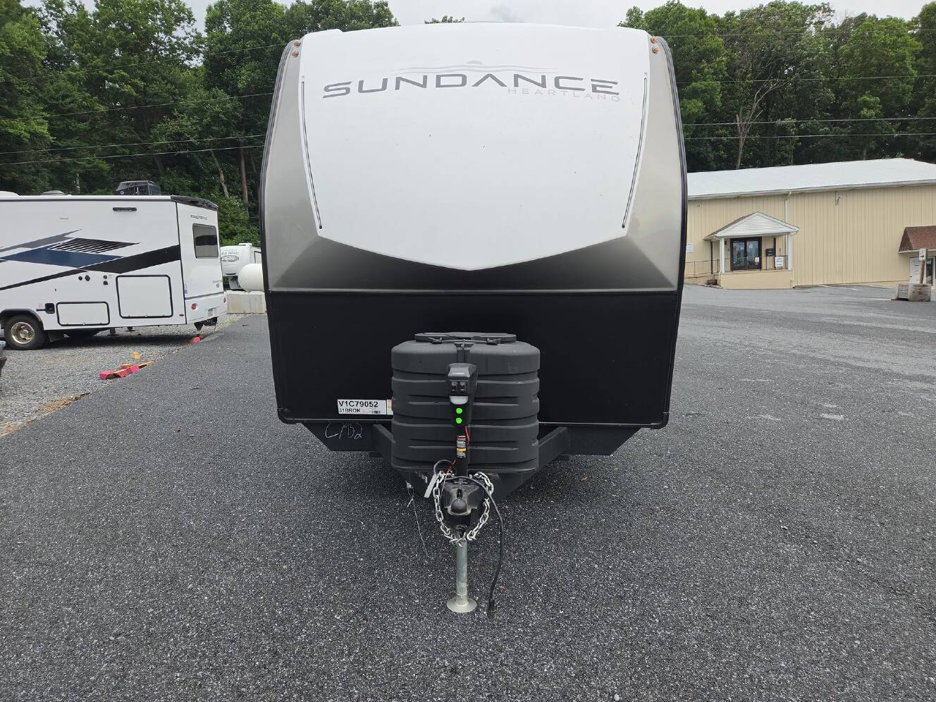 A photo of this 2027 Heartland Sundance Ultra-Lite 31BROK