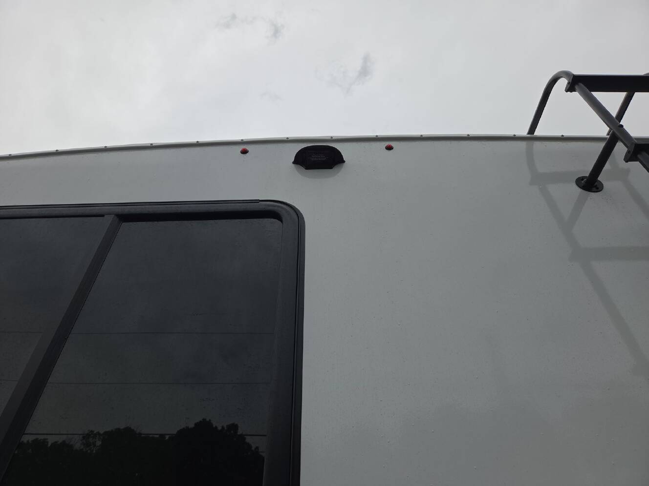 A photo of this 2027 Heartland Sundance Ultra-Lite 31BROK