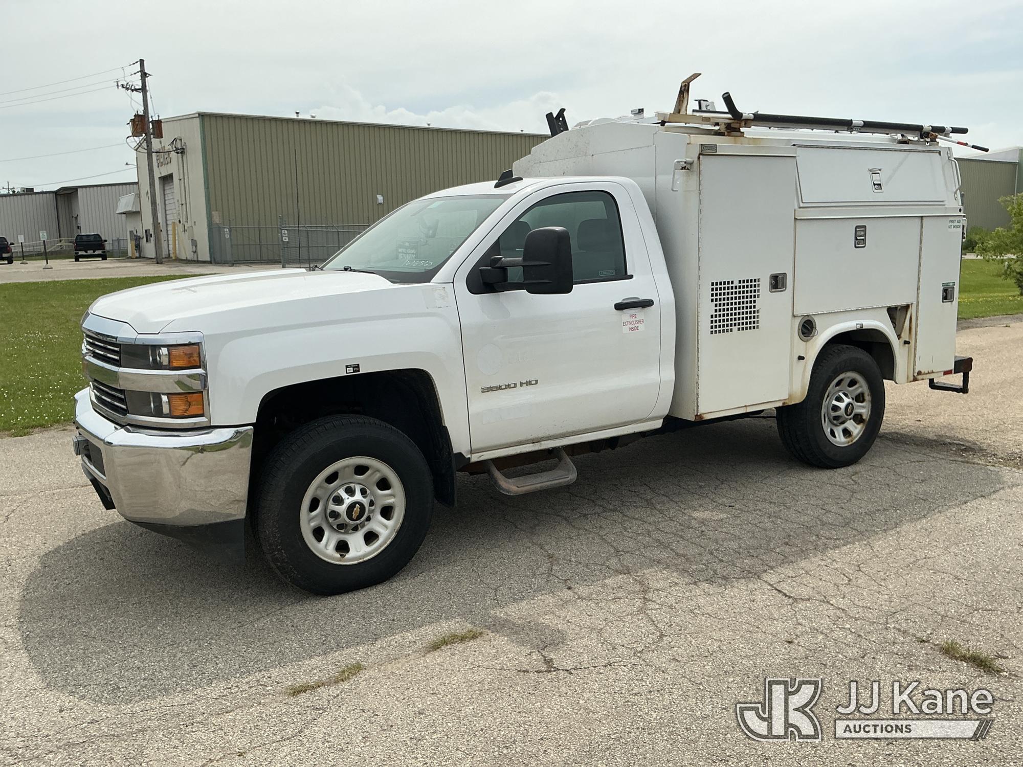 2015 CHEVROLET Silverado 3500HD in Neenah, WI