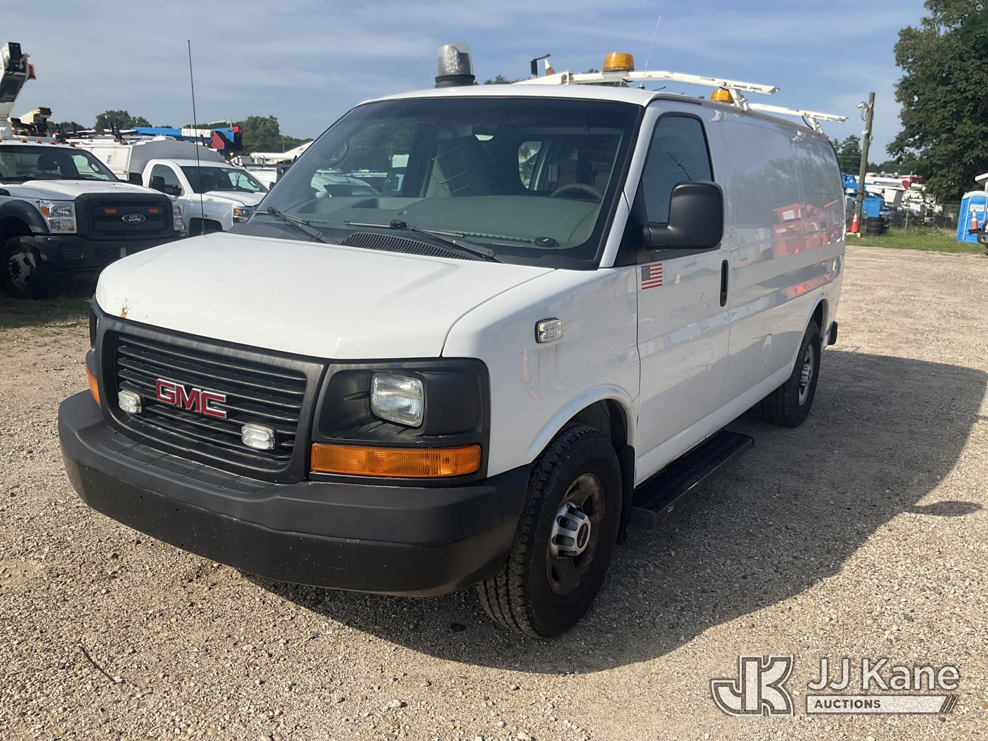 2013 GMC SAVANA in Charlotte, MI