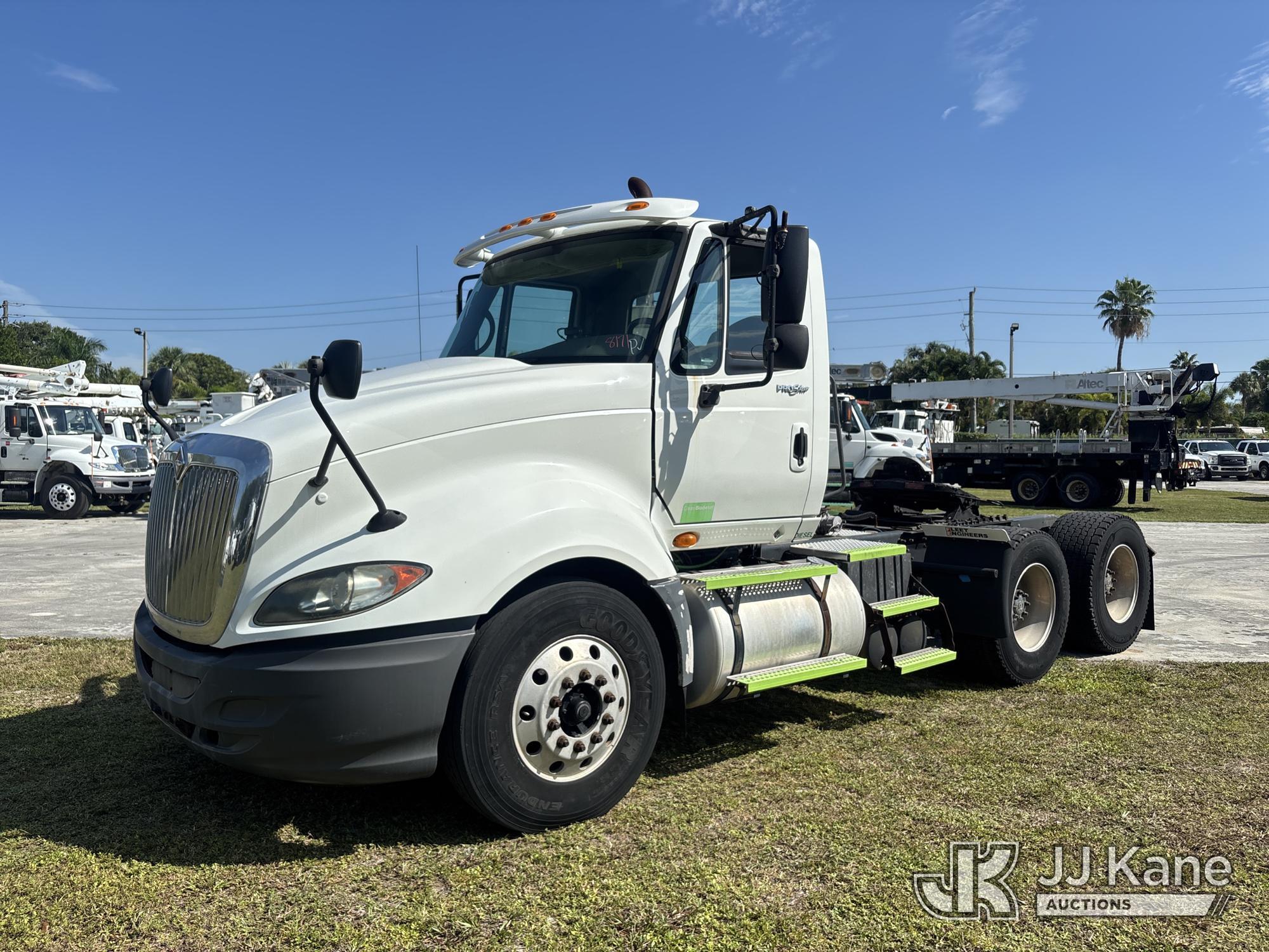 2009 INTERNATIONAL Prostar in Riviera Beach, FL