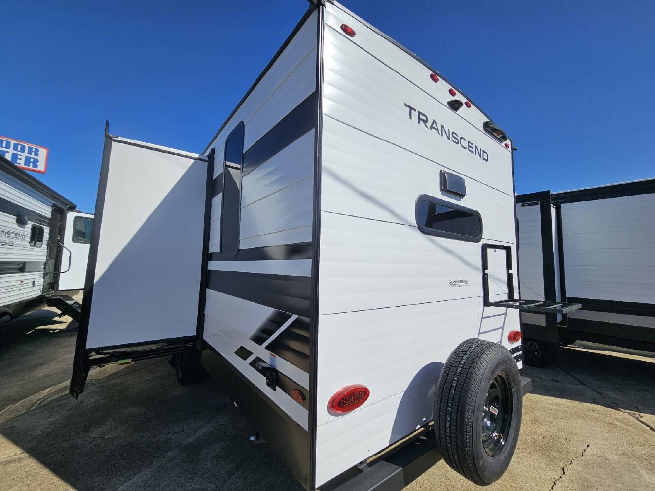 A photo of this 2026 Grand Design Transcend 285RKT