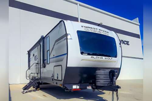 2025 Forest River Cherokee Alpha Wolf 23DBH 23DBH-L in fort myers FL
